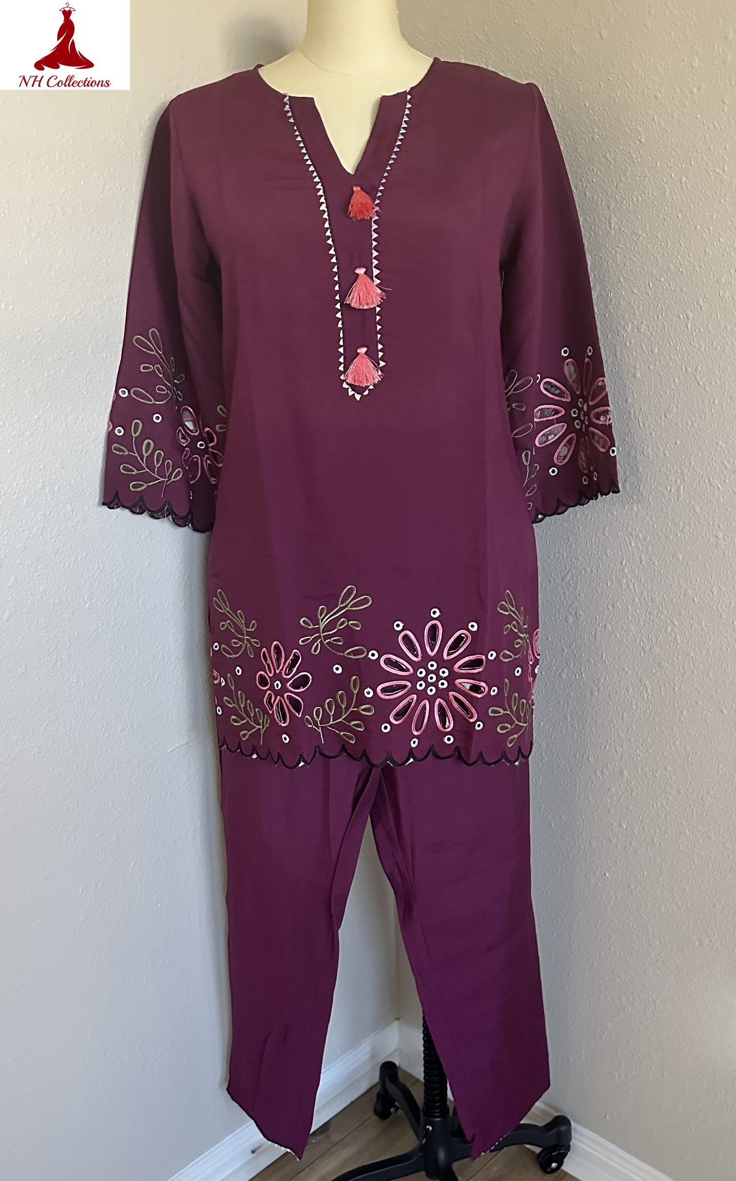 Women's coordset in wine color with cutwork in M